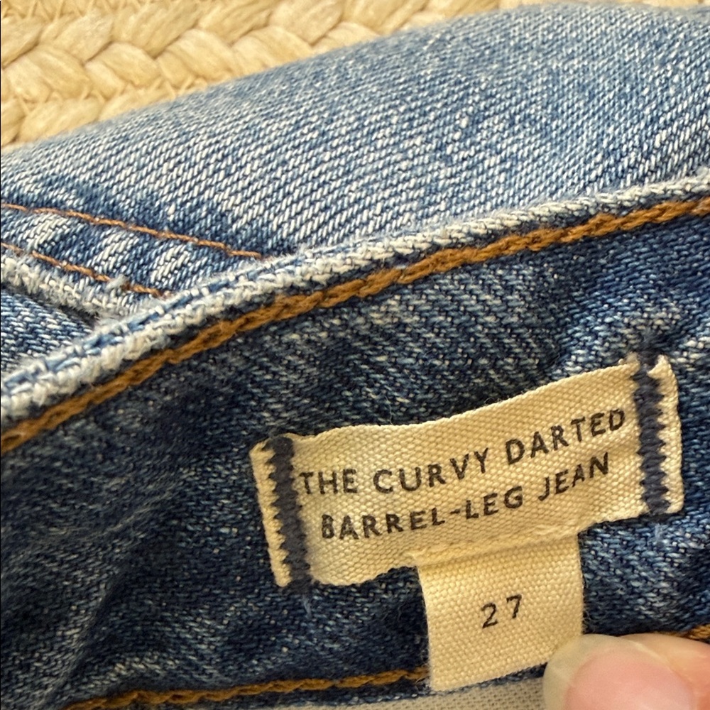 Madewell The Curvy Darted Barrel Leg Jean - Picture 4 of 5